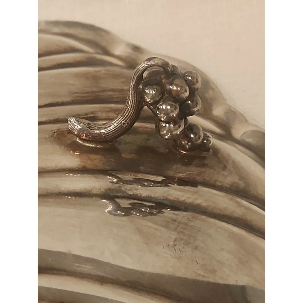 Vintage Reed & Barton Silverplated Clamshell Grapes Footed Serving Dish